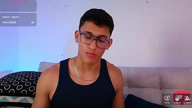 SalvadorFit live sex cam