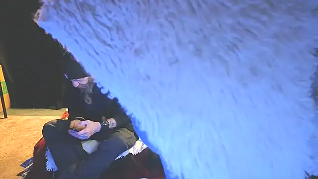 PropertyAndBiker live sex cam