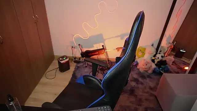 tay_ler3 live sex cam