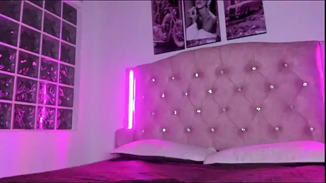 Alahia_rosee's cam snapshot