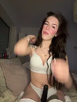 lisapeperoni's cam snapshot