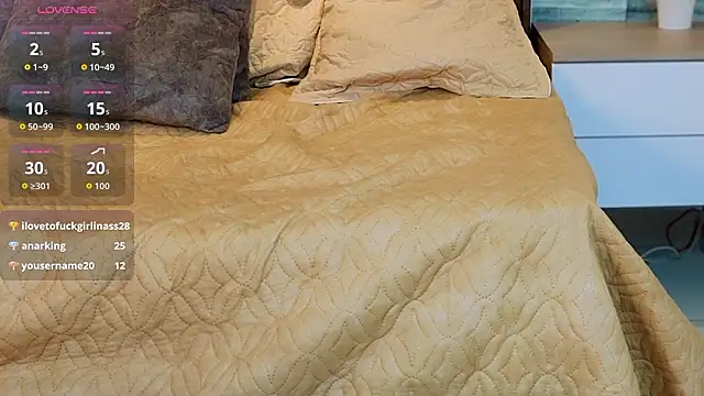 Pau_Johnson_'s cam snapshot