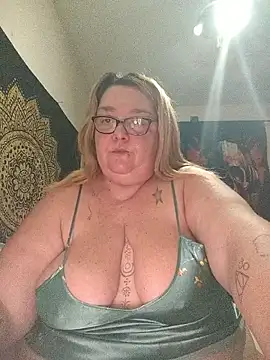 diosacurvy1984's cam snapshot