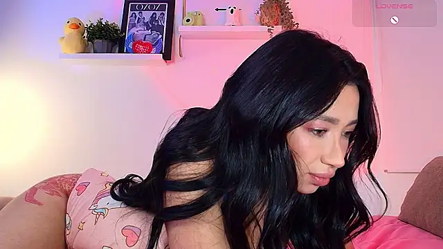 lilyy_evanss's cam snapshot