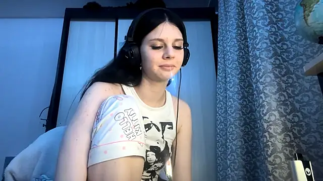 AnGallo's cam snapshot