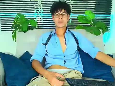 ThiiagoSaeenz live sex cam