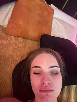 KarissaChantelle live sex cam