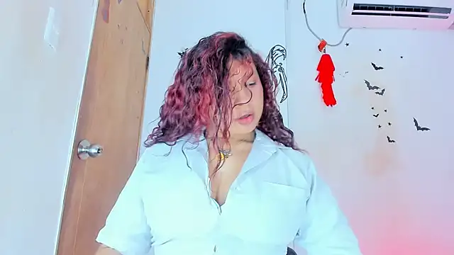 Emily_Coper18 live sex cam