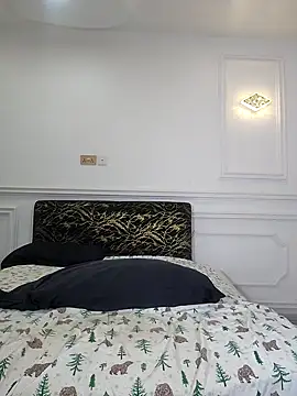 Zola_Nooryi live sex cam