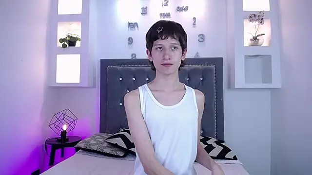 Emo_Boy_ live sex cam
