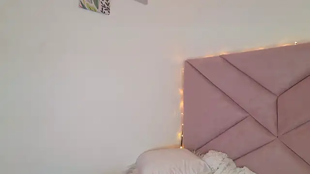 eva_sin18 live sex cam