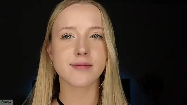 adele_armass's cam snapshot