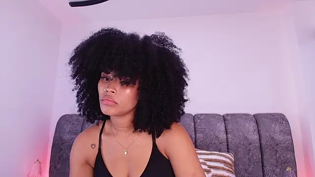 naia_blessed live sex cam