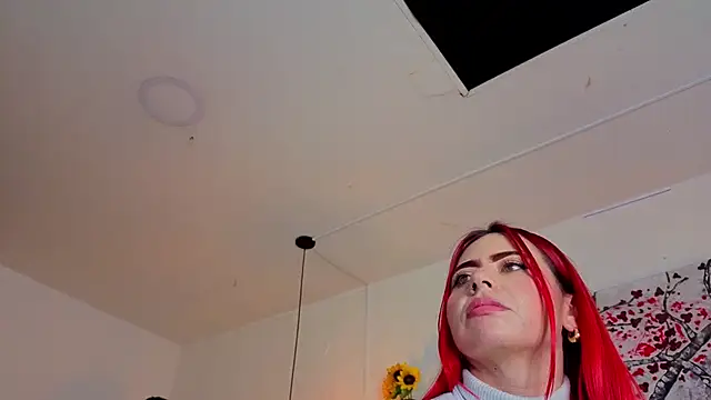 Dulce_charlottee live sex cam