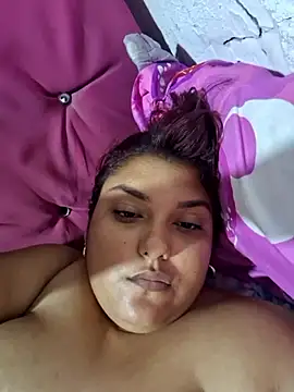 Amira-sultan's cam snapshot