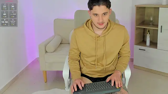 Massimo_Fiore's cam snapshot