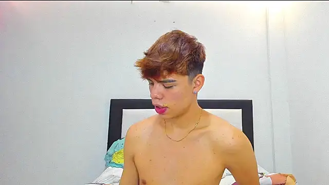 Zacktorres_'s cam snapshot