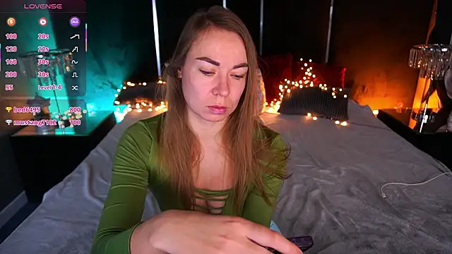 VixenMuse's cam snapshot