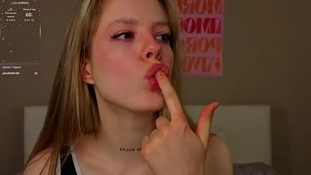 TiffinyMergist's cam snapshot