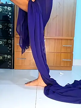 Bristy- live sex cam