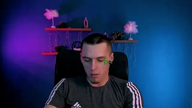 ryan_zen's cam snapshot