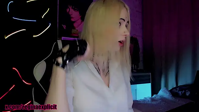 snake__bites live sex cam