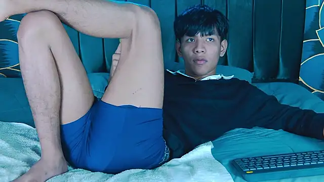 Liam_Sinclair's cam snapshot