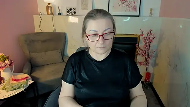 AlexandraKind's cam snapshot