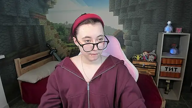 ClaraParks's cam snapshot