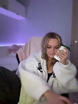 SashaRock's cam snapshot