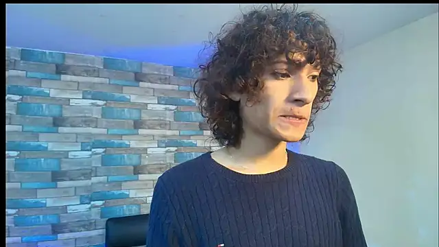 Chipi_tay live sex cam