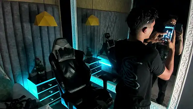 NicolaiKarav's cam snapshot