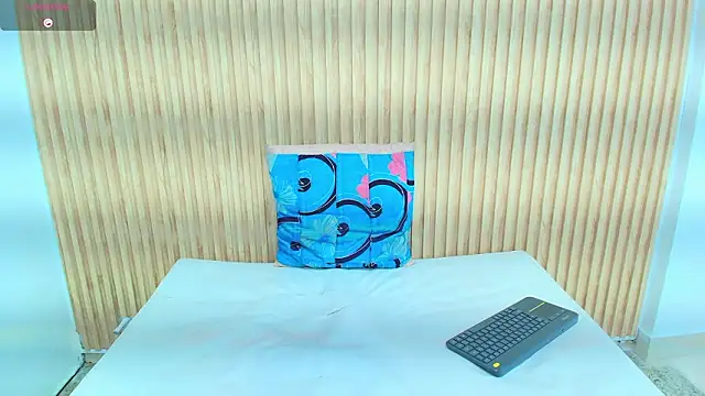 Frayhot777 live sex cam