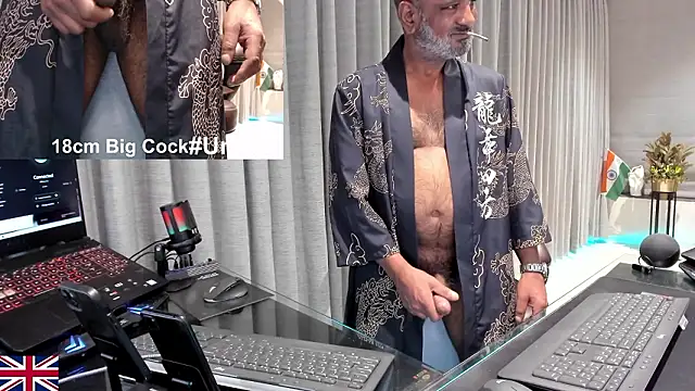 OnlineBossUK live sex cam