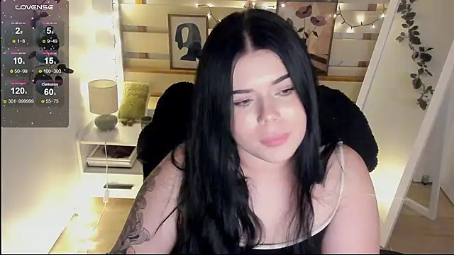 Mona_Esty's cam snapshot