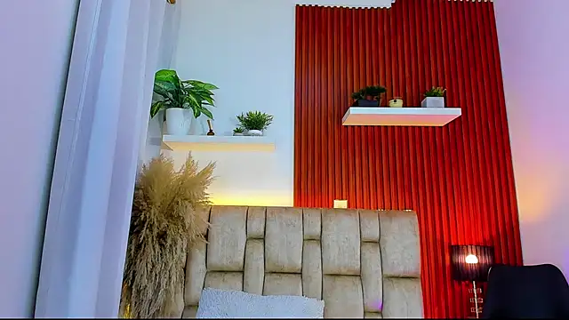 whitney_white_'s cam snapshot