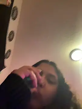 1n0nlythroat live sex cam