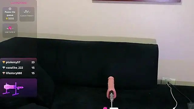 hairyncuteass live sex cam