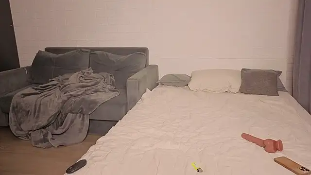 Ashley-Urban's cam snapshot