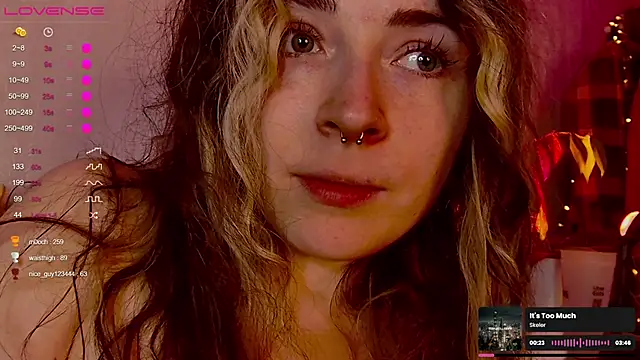 IttyKitty's cam snapshot