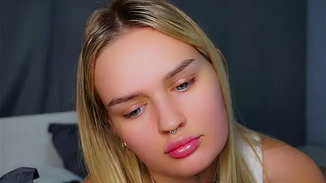 AmyLowe04's cam snapshot