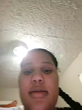 chocolate_bella's cam snapshot