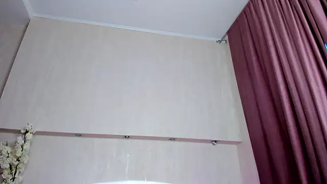 Erika_Carpenter's cam snapshot