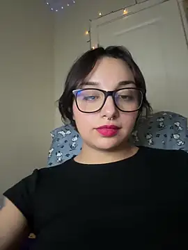 CharmingMaddie's cam snapshot