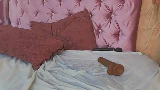 KARINAJTORRES's cam snapshot