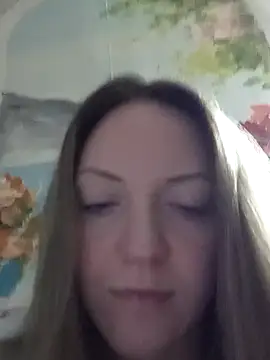 KattyLuuu's cam snapshot