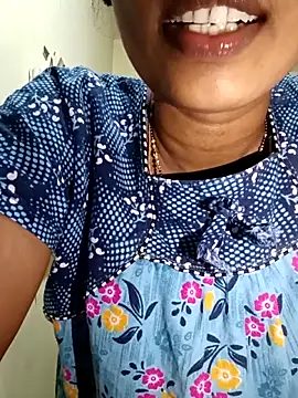 Kavya5500 live sex cam