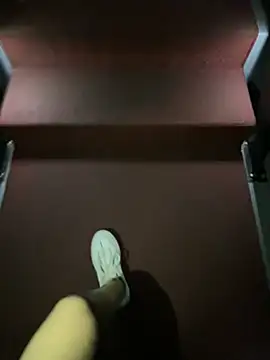 dani_bela's cam snapshot