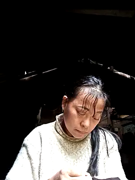 Minnakutew20 live sex cam