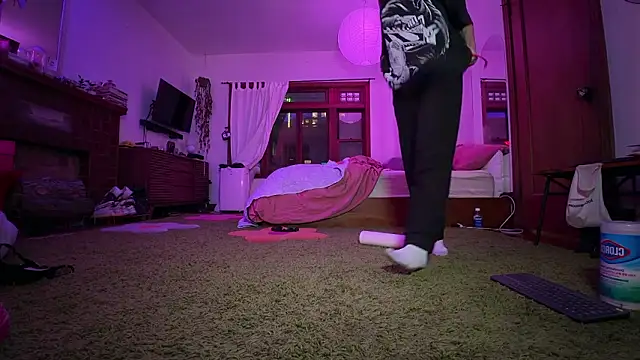 GennaJames live sex cam